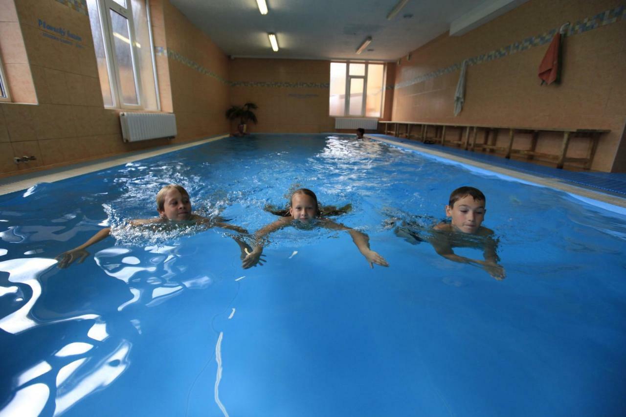 Hotel Slunce Rýmařov Esterno foto