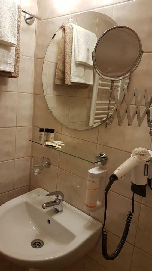 Hotel Slunce Rýmařov Esterno foto